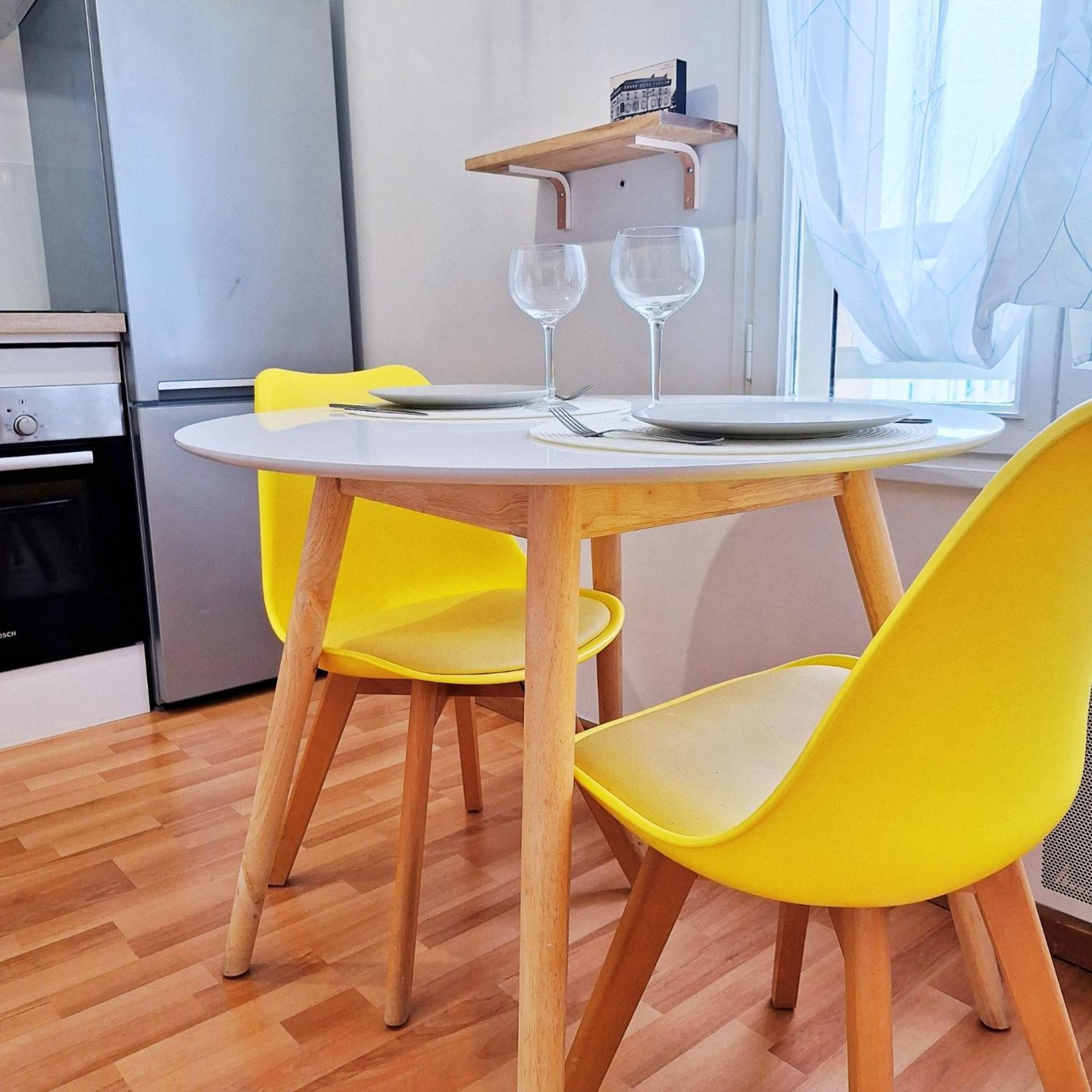 Le Fatsia - Gare T2 Apartment *